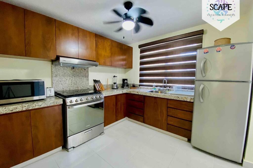 칸쿤 Amplia Y Calida Casa Cerca De Plaza Las Americas 빌라 외부 사진